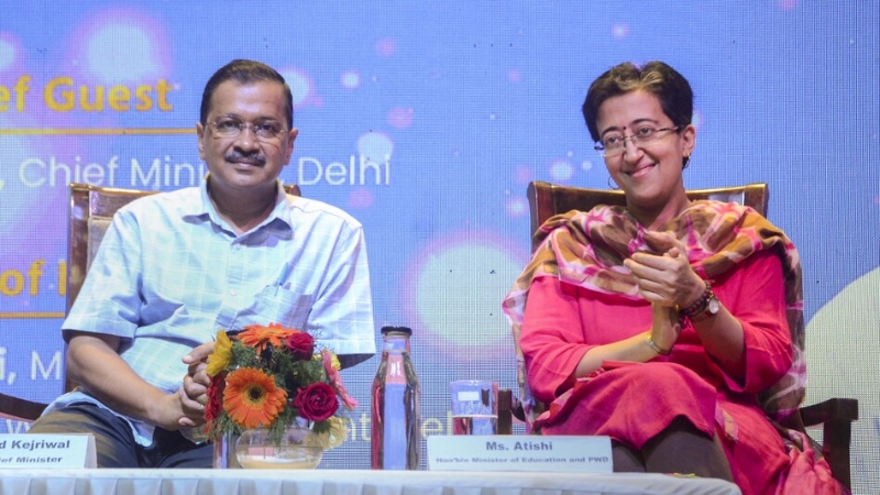 CM आतिशी ने चुनाव प्रचार के लिए किया सरकारी वाहन का इस्तेमाल, AAP ने पीएम मोदी और अमित शाह का AI वीडियो बनाकर किया शेयर: मुख्यमंत्री और पार्टी के खिलाफ FIR दर्ज