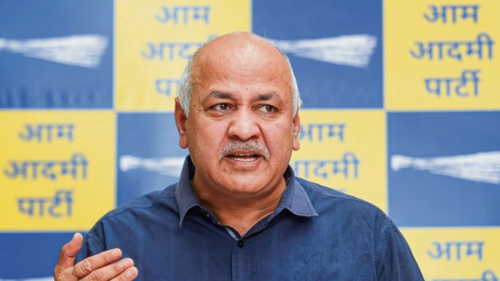 5 साल में AAP नेता मनीष सिसोदिया की संपत्ति में 7 गुना इजाफा, कमाई भी 7 गुना बढ़ी: हलफनामे से खुलासा, बेटी के विदेश में चल रहे 3 खाते