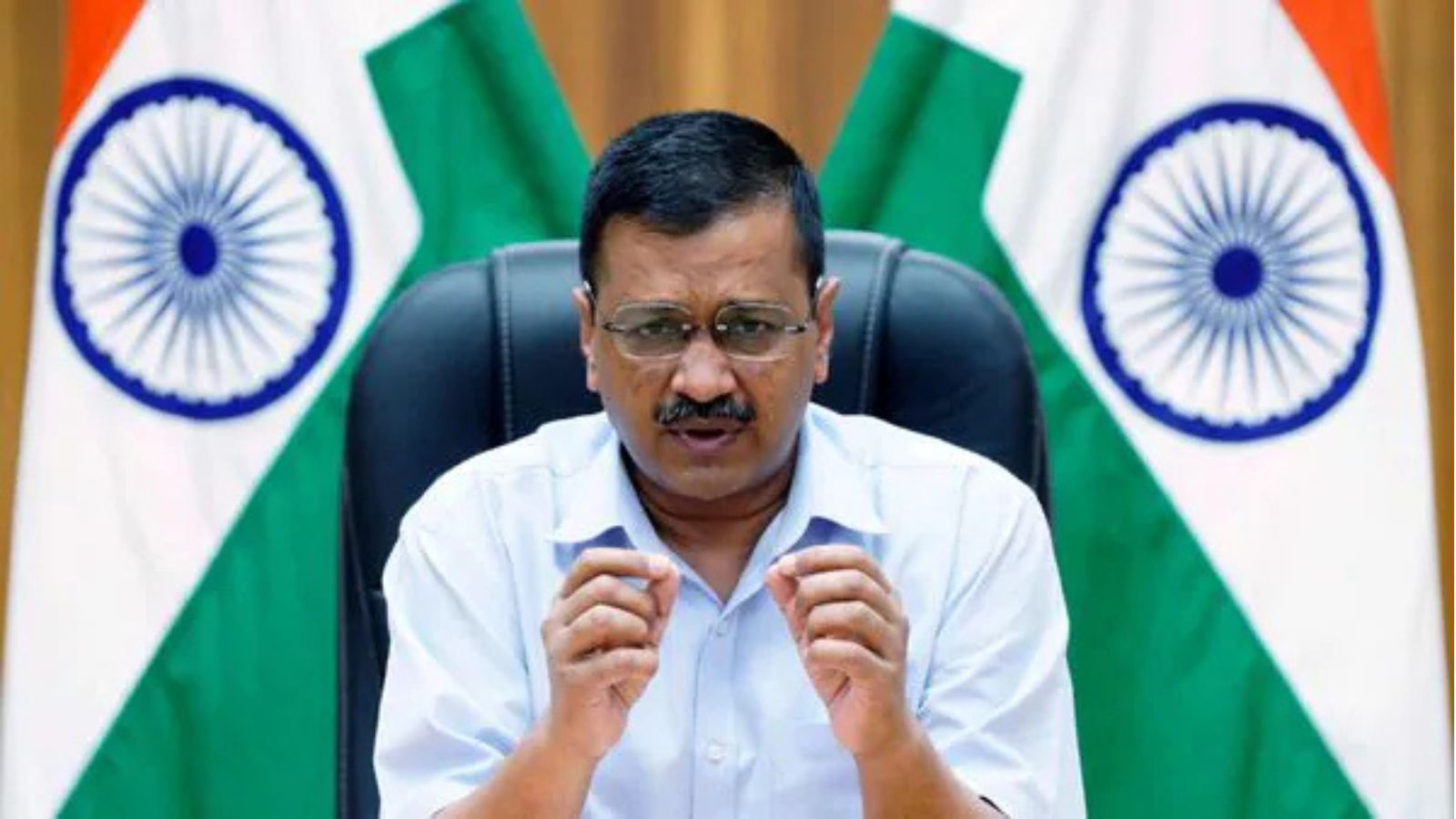 चोर चोरी से जाए हेराफेरी से न जाए… जो हैंडल दिल्ली CM का, उसे चुनाव हारने के बाद केजरीवाल ने करवा लिया अपने नाम: मुख्यमंत्री कार्यालय का X को पत्र- एक्सेस वापस दो