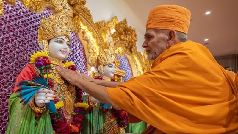 जिस देश में 2% से भी कम हिंदू, वहाँ 14.5 एकड़ में फैले मंदिर का हुआ उद्घाटन: दक्षिण अफ्रीका में आकार लेने वाले धर्म स्थल के बारे में जानिए सब कुछ