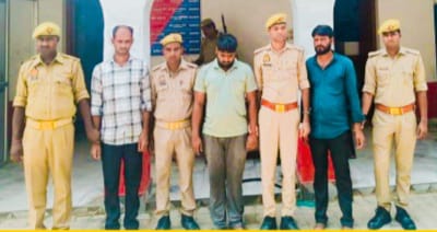 सामूहिक बलात्कार के पांच में से तीन आरोपी को पुलिस ने दबोचा   दलित महिला के अपहरण के बाद किया था सामूहिक दुष्कर्म   थाना अध्यक्ष के नेतृत्व में गिरफ्तारी के लिए गठित की गई थी दो टीमें