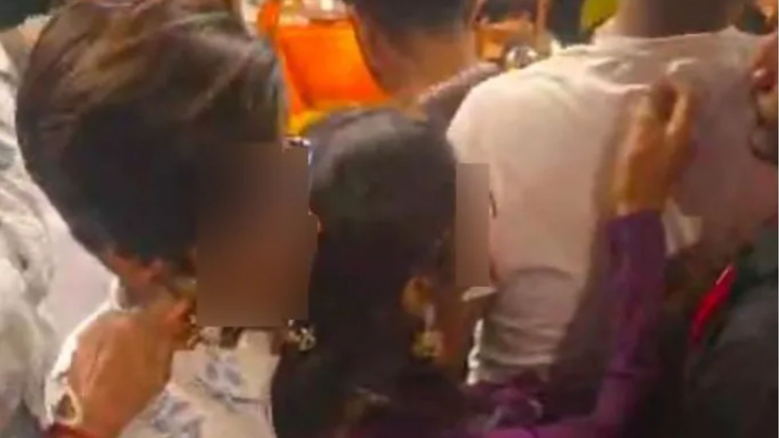 वाराणसी में गंगा आरती में मुस्लिम लड़के ने की युवती से छेड़खानी, लोगों ने पीटा तो खेला ‘विक्टिम कार्ड’: मामले की जाँच में निकली कई चौंकाने वाली जानकारी, अब ATS के पास पहुँची जाँच