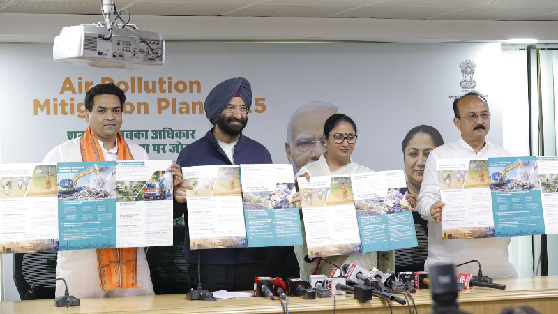 CNG-BS4-EV गाड़ियों को ही एंट्री, कृत्रिम बारिश, 70 लाख पौधे… ताकि दम न घोटे दिल्ली की हवा: BJP सरकार का ‘मास्टरप्लान’, CM रेखा गुप्ता बोलीं- 5 जून से चलेगा ‘एक पेड़ माँ के नाम’ अभियान