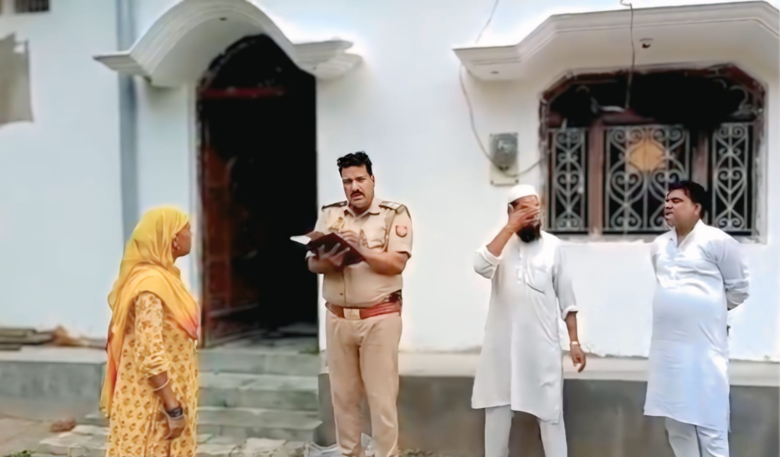 गैर बिरादरी के युवक से युवती को प्रेम करना पड़ा भारी, परिजनों के दबाव में युवती की संदिग्ध परिस्थितियों में हुई मौत, दूसरे जनपद के कब्रिस्तान में शव को किया गया दफन