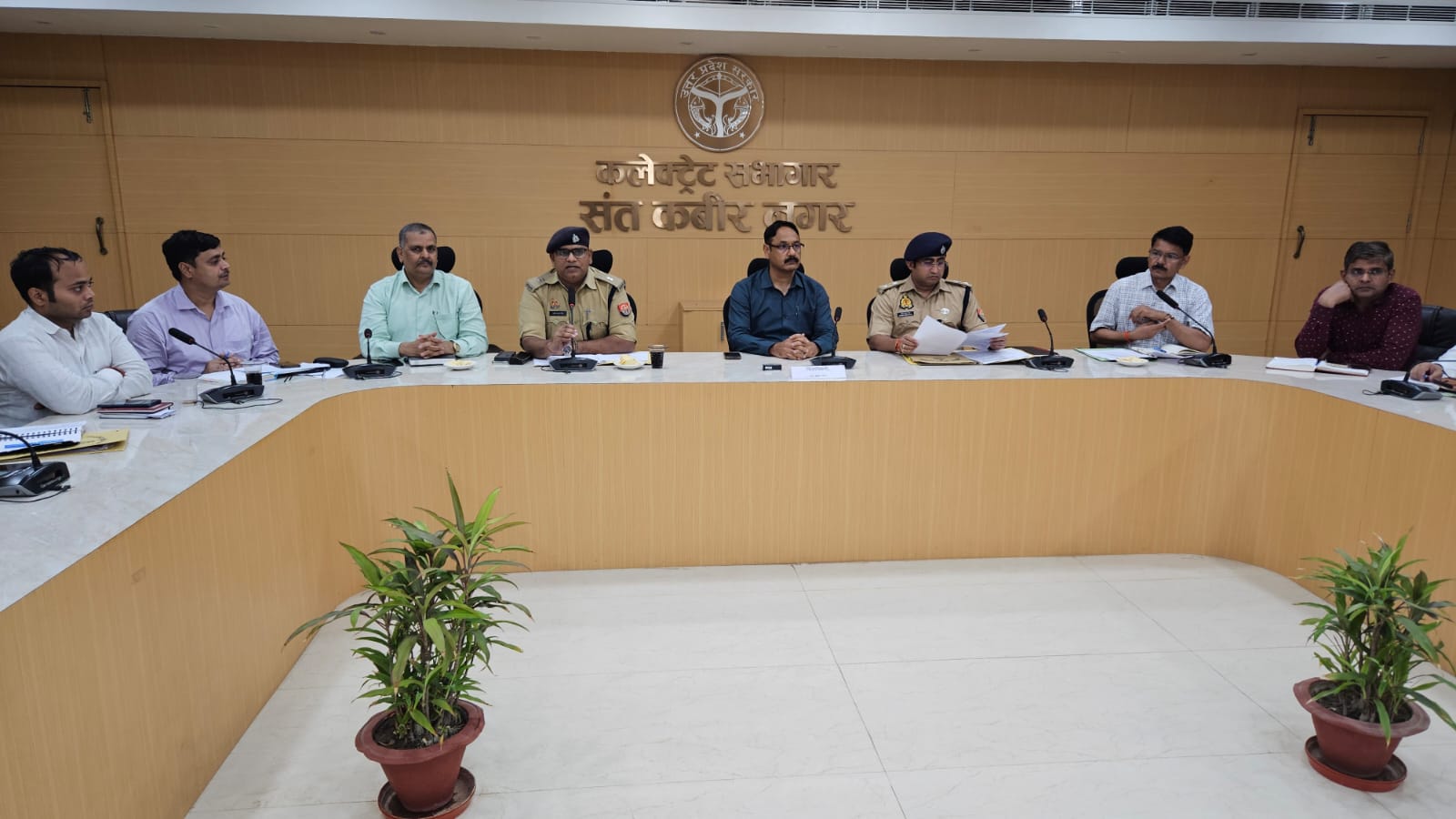 डीएम की अध्यक्षता में मोहर्रम त्योहार को शांतिपूर्ण ढंग से मनाये जाने के दृष्टिगत शांति समिति की बैठक हुई आयोजित।