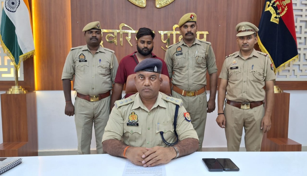 देवरिया पुलिस ने चेन स्नैचिंग का किया खुलासा, एक आरोपी गिरफ्तार