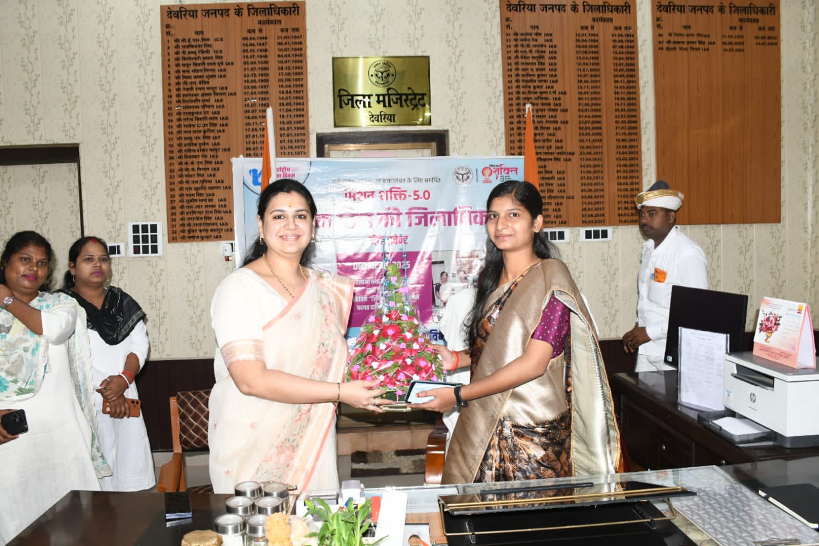 देवरिया की शिवानी बनी एक दिन की जिलाधिकारी