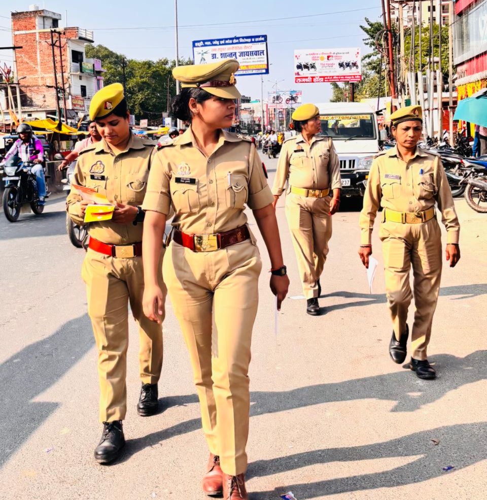 मिशन शक्ति फेज-5 के तहत महिला थाना देवरिया की टीम ने चलाया एंटी रोमियो चेकिंग अभियान