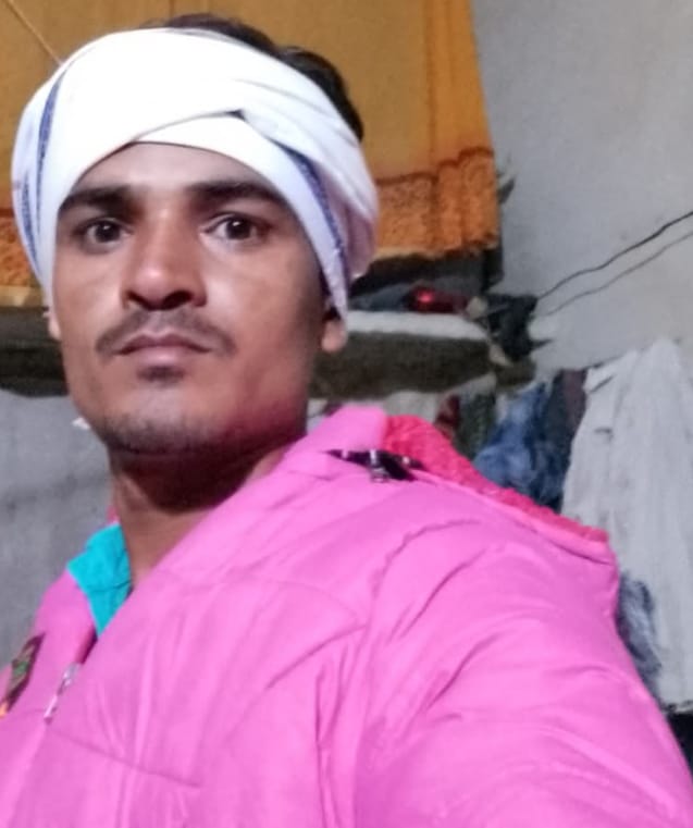 सड़क हादसे में युवक की दर्दनाक मौत, सांड से टकराई थी बाइक